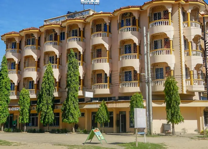 Haveton Hotel And Apartments