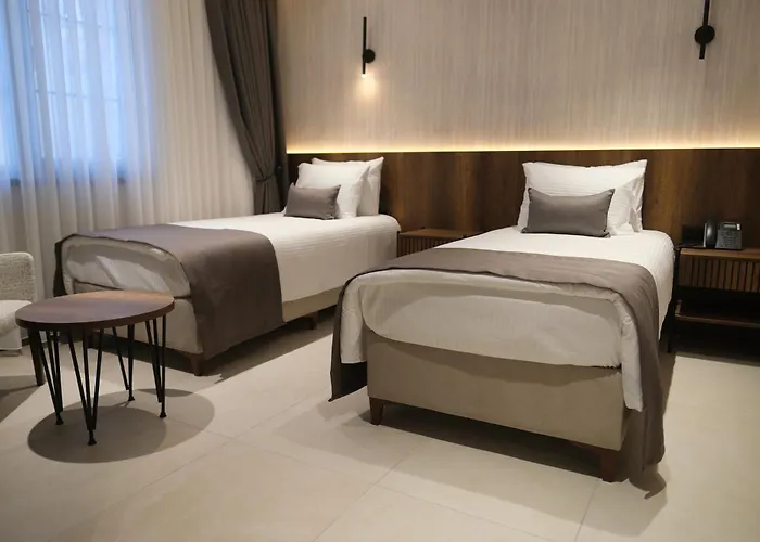 1921 Justa Sefa Otel