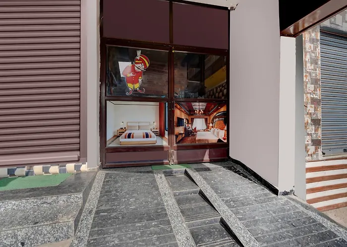 Super Hotel O Bhuteshwar Mahadev Temple Formerly Raghav Guest House