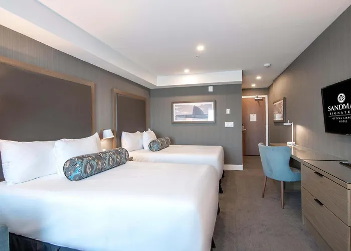Sandman Signature Ottawa Airport Hotel
