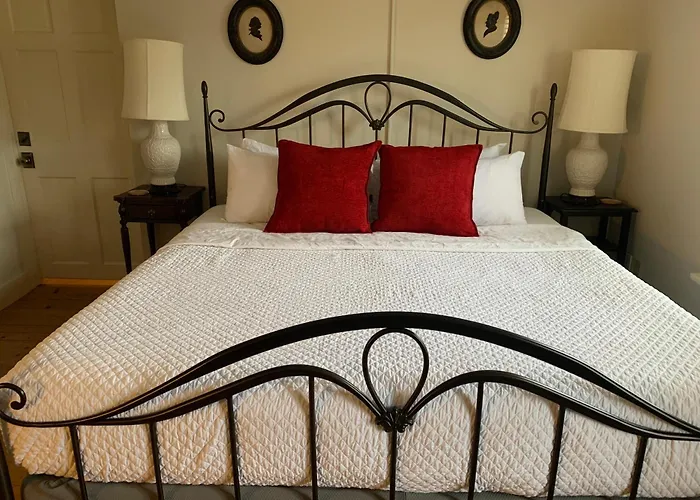 Charlestown Hotels
