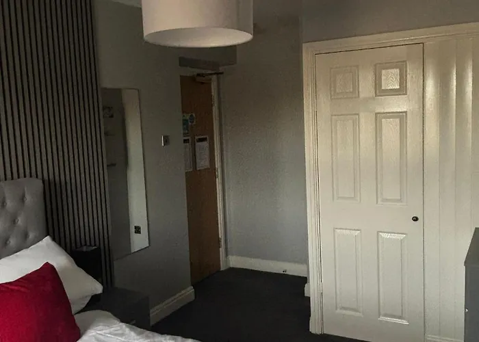 Feildens Arms Hotel