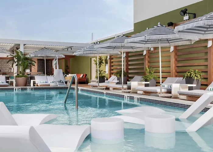 The Hiatus Clearwater Beach, Curio Collection By Hilton