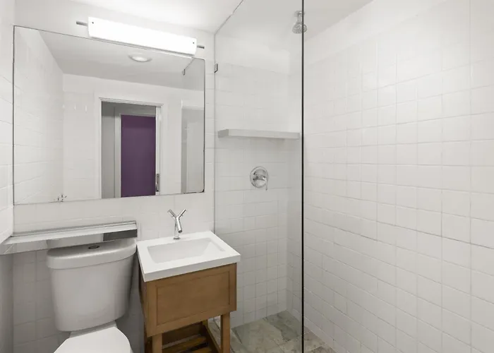 Townhouse Hotel