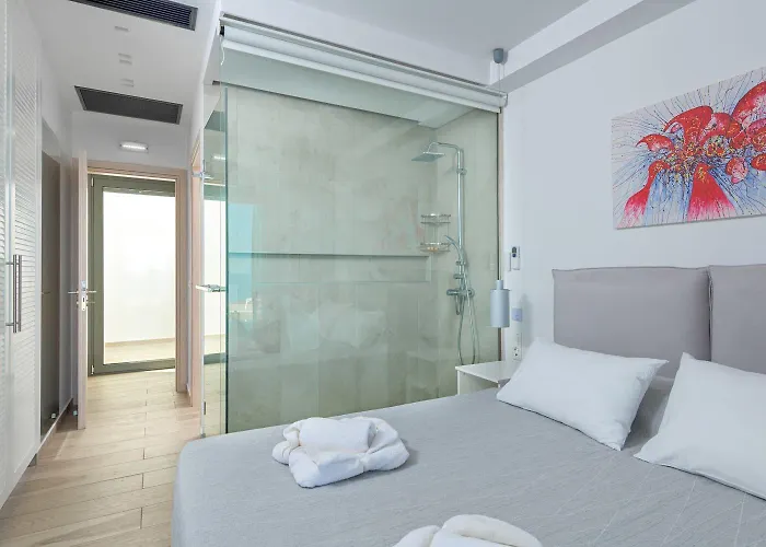 Ville con la piscina privata a Líndos