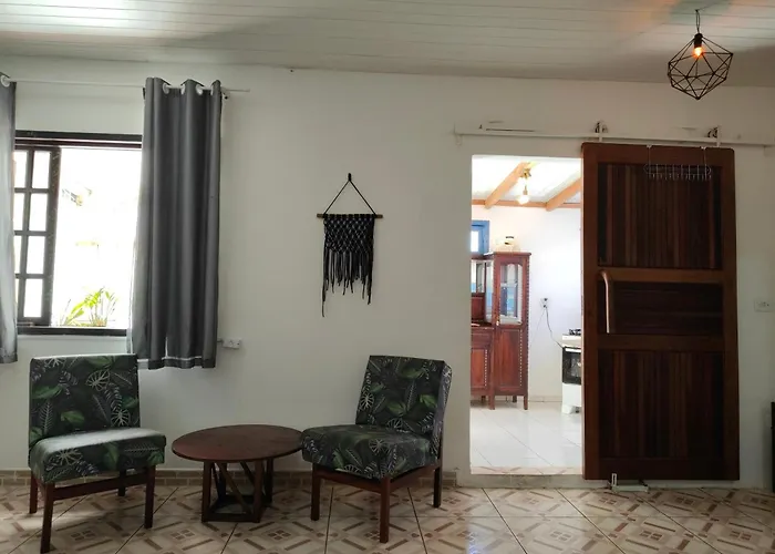 Solar Oceano - Casa com Jardim Privativo