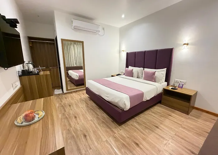 Daman Hotels