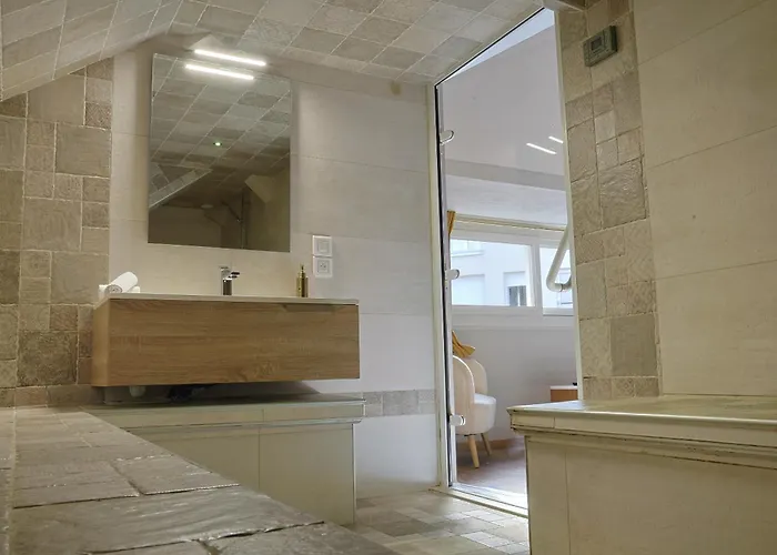 Erawan Boutique Hotel