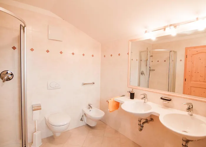 Hotels in Barbian
