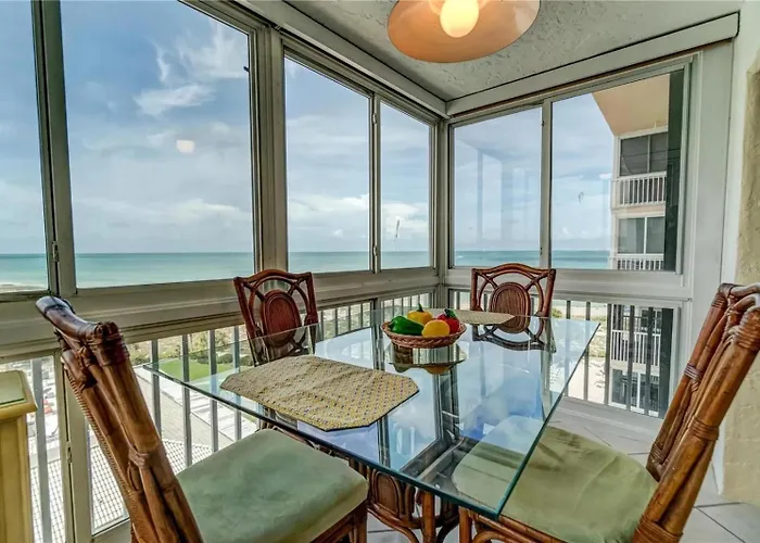 Waterfront Two-Bedroom Condo On Venice Island