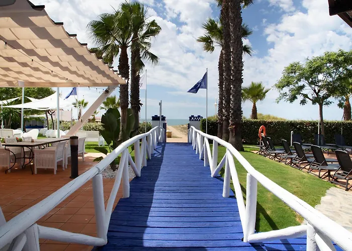 Hoteles con jacuzzi en Isla Canela
