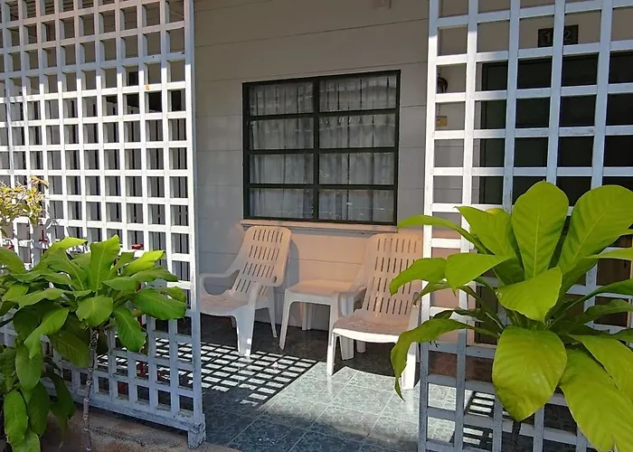 Puangpen Villa Hotel