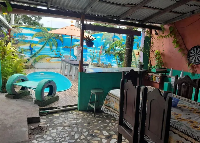 Hospedagem Chapéu Virado
