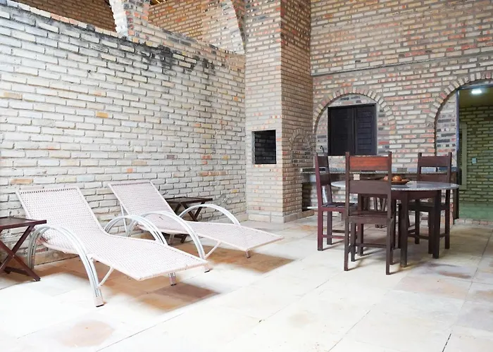 Goldmen Coliseum Beach Hotel