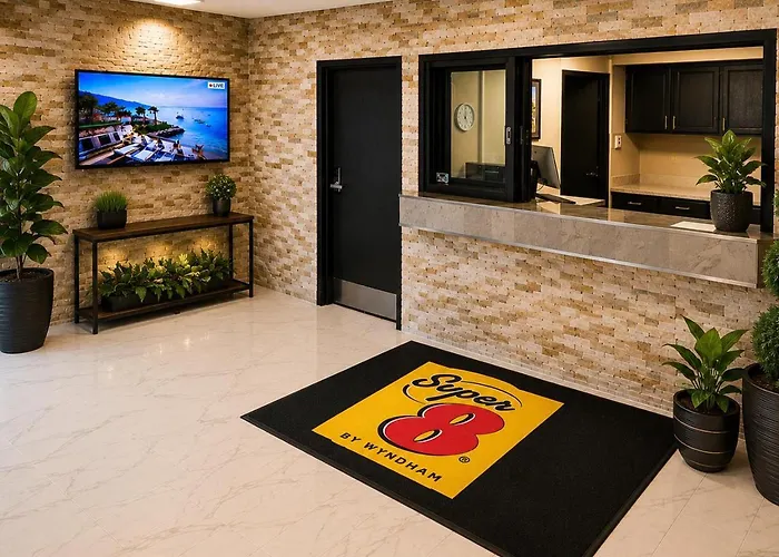 Super 8 By Wyndham Lexington Park/California Area
