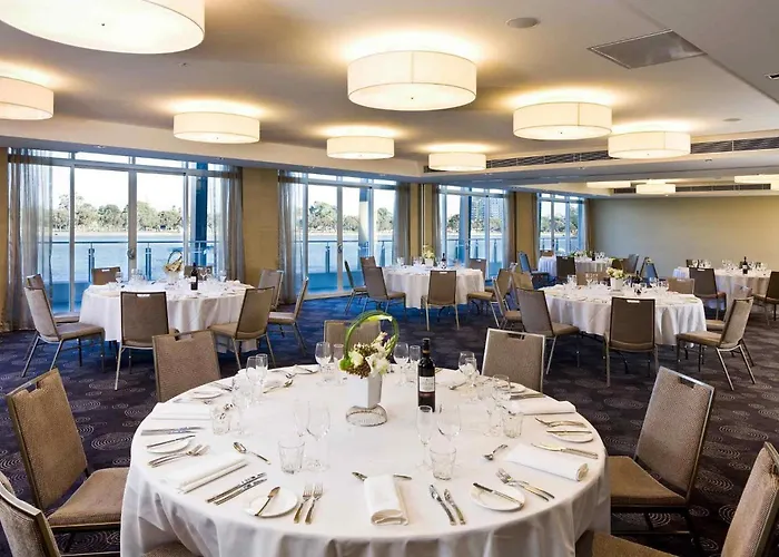 Mandurah Hotels