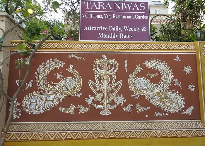 Tara Niwas