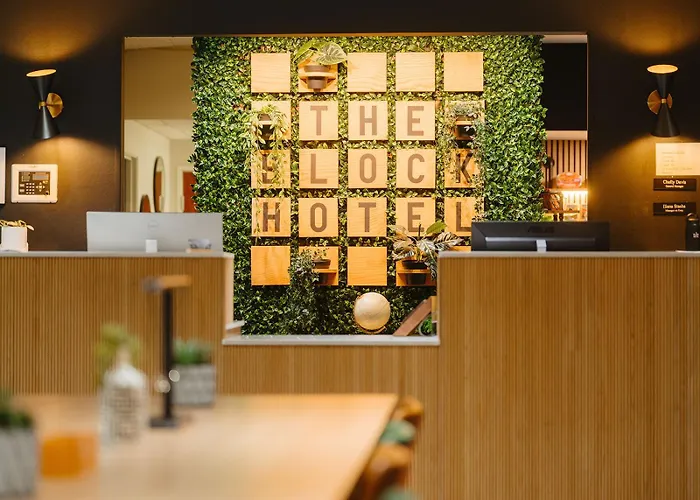 Bentonville Hotels