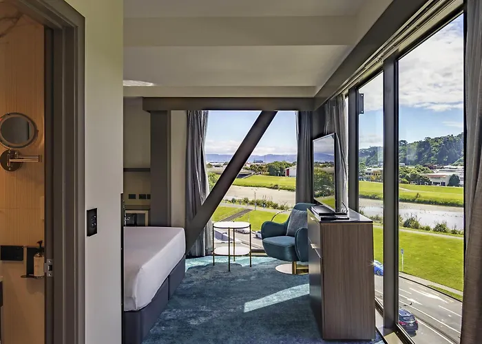 Lower Hutt Hotels