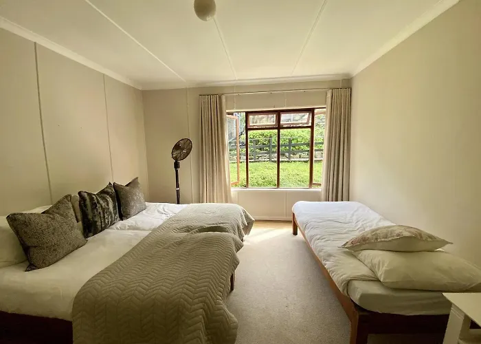 Wilderness Beach House Backpackers Lodge
