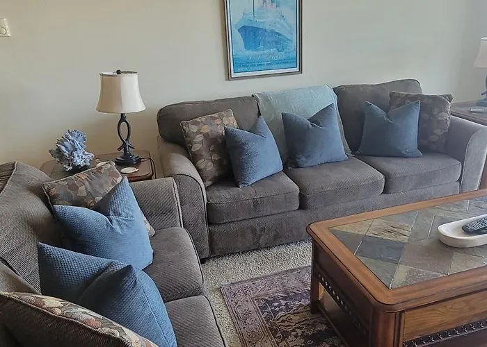 Neskowin Beach hotels