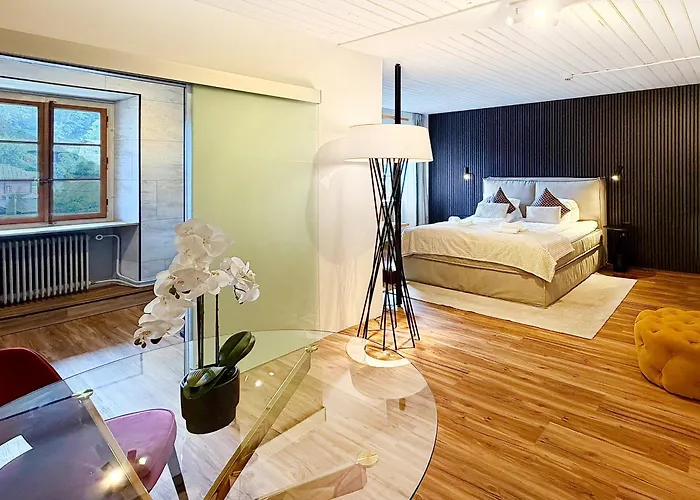 Du Glacier Boutique & Traditions Hotel