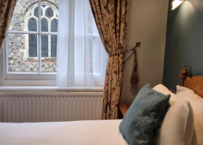 Shepperton Hotels