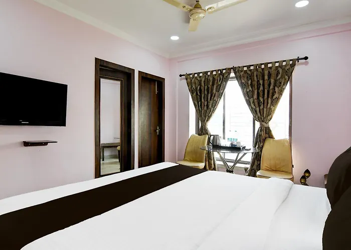 Super Hotel O New Town Near Axis Mall Formerly Spandan Inn