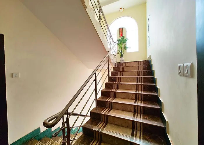 Goroomgo The Grand Inn Ruby Kolkata