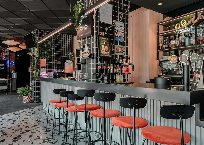 Martigues Hotels