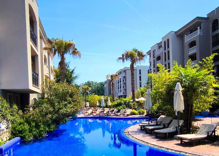 Cascadas, Studio Apartment With A Pool View