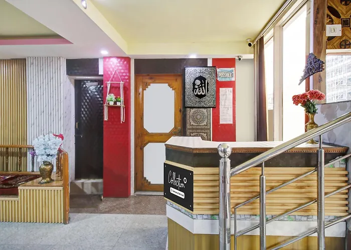 Srinagar (Jammu and Kashmir) Hotels