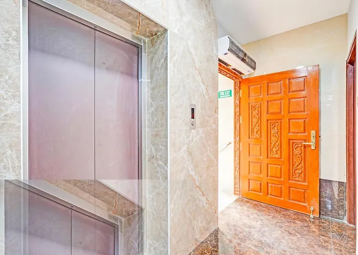 Hotel O Sholinganallur Near Anjaneya Temple