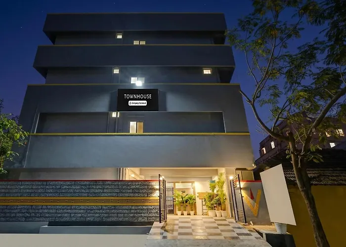 Rajahmundry Hotels