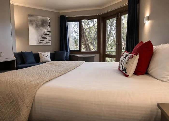 High Plains Lodge Rooms