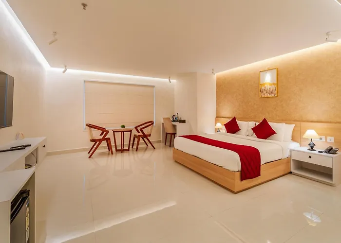 Hotel Grand Courtyard Pala