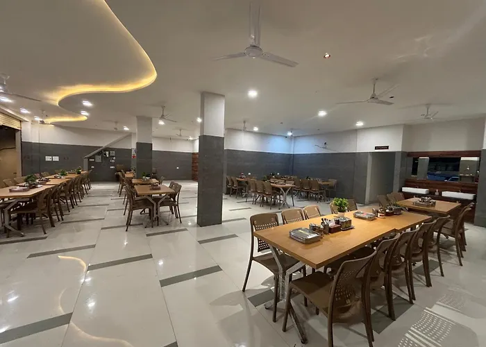 Hotel Golden Hills