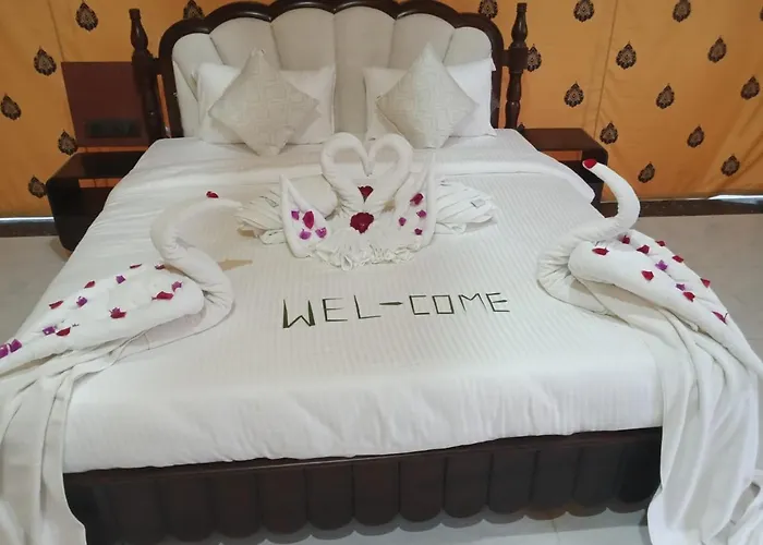 Hotel Anan Palace