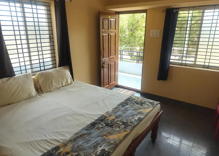 Swarna Lodge