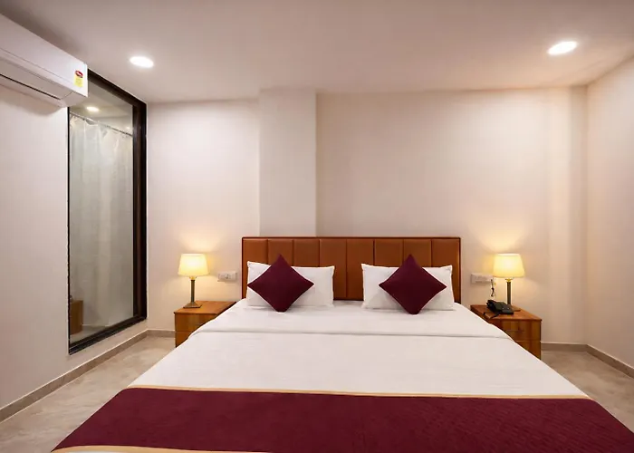 Hotel Golden Retreat - At Anand Railway Station