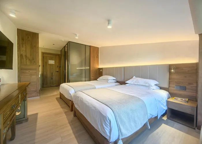 Yangshuo Hotels