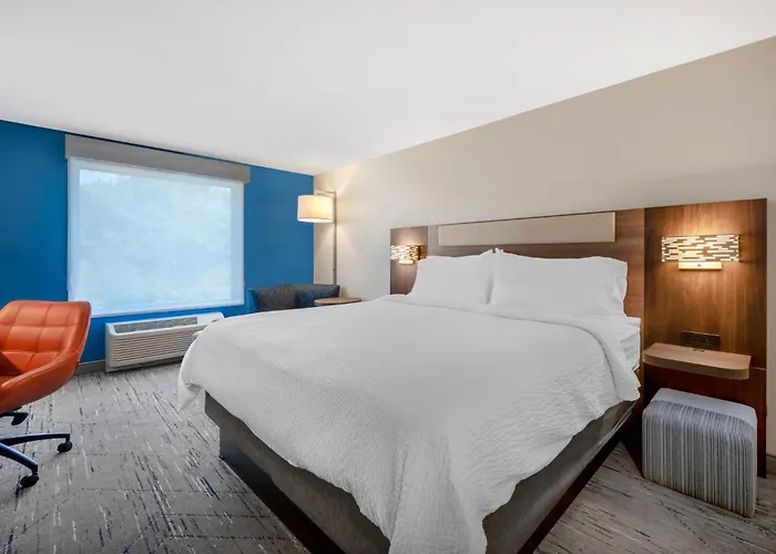 Shamokin Dam Hotels