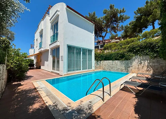 Villas avec piscine privée à Kusadası