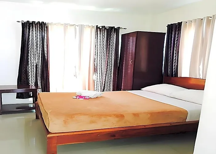 S-E Hotel And Residence