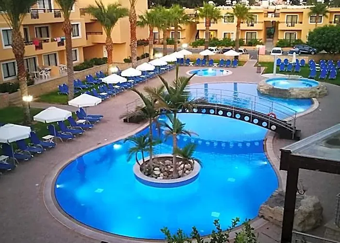 Hoteles con jacuzzi en Paphos
