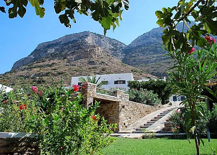 Sifnaika Konakia -Traditional Settlements