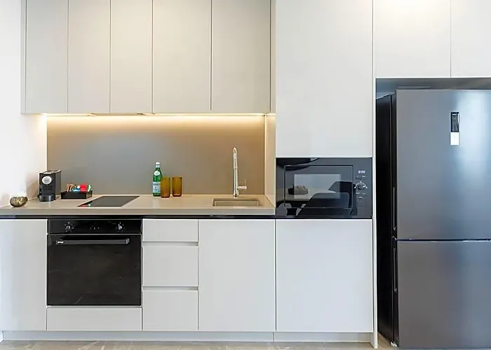 Meriton Suites George Street, Parramatta