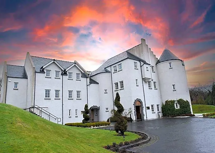 Glenskirlie Castle Hotel