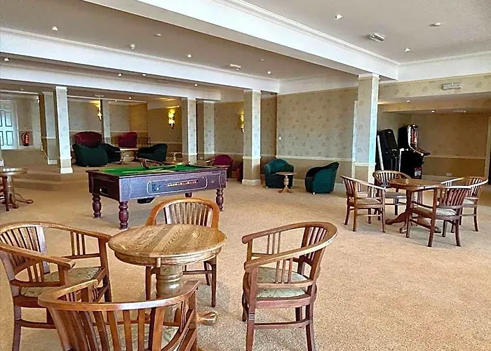 Sandringham Hotel - Seafront, Sandown, Isle Of Wight - Free Car Ferry Ticket For 3 Nts, 1-2 Nts From 109 Pounds