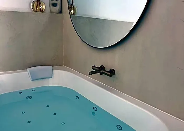 Hôtels avec jacuzzi à Aubagne